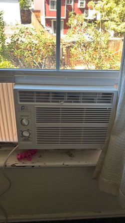 Window AC unit