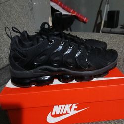 Nike Air VaporMax Plus 
