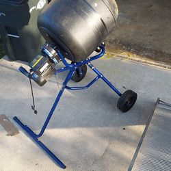 Kobalt 4 cu.  ft. Portable Mixer