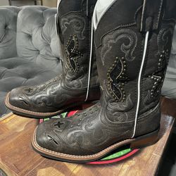 New Laredo Square Toe Cowboy Boots 
