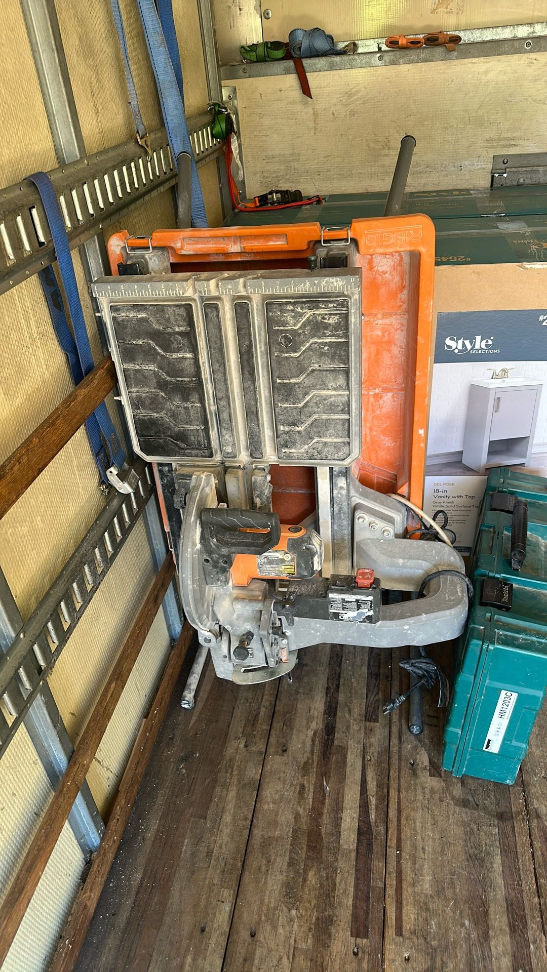 Maquina Para Cortar Piso Trabaja Bien