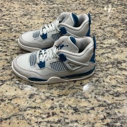 Jordan 4 Retro Military Blue Size 6.5y