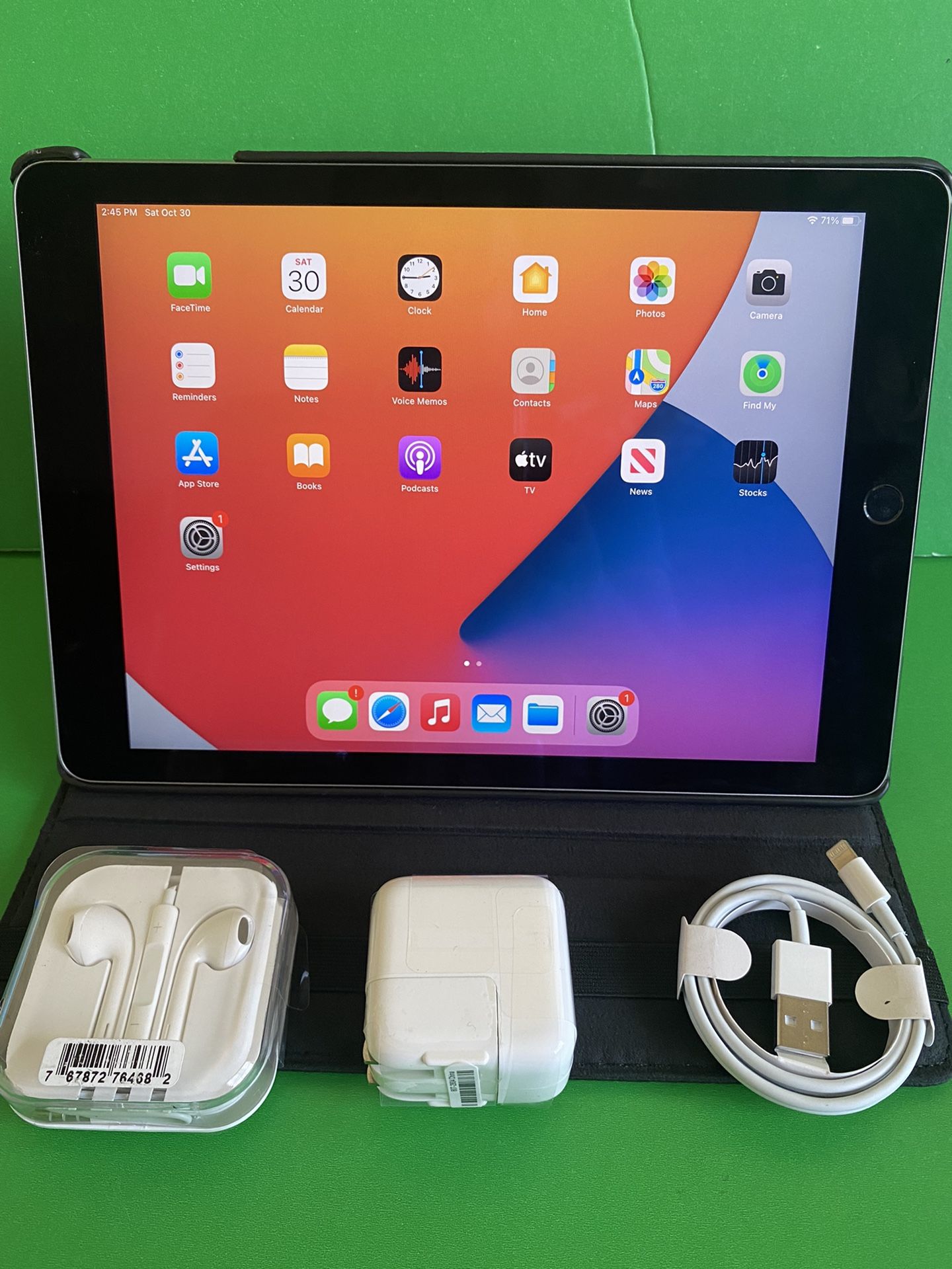 Apple IPad 6th Generation Retina Touch ID iOS 15/ 2018