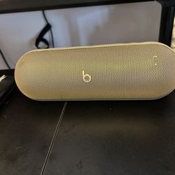 beats pill gold speaker