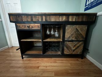 5’ 8” Rustic Brown Rectangle Bar with Glass and Wine Rack and Footrest