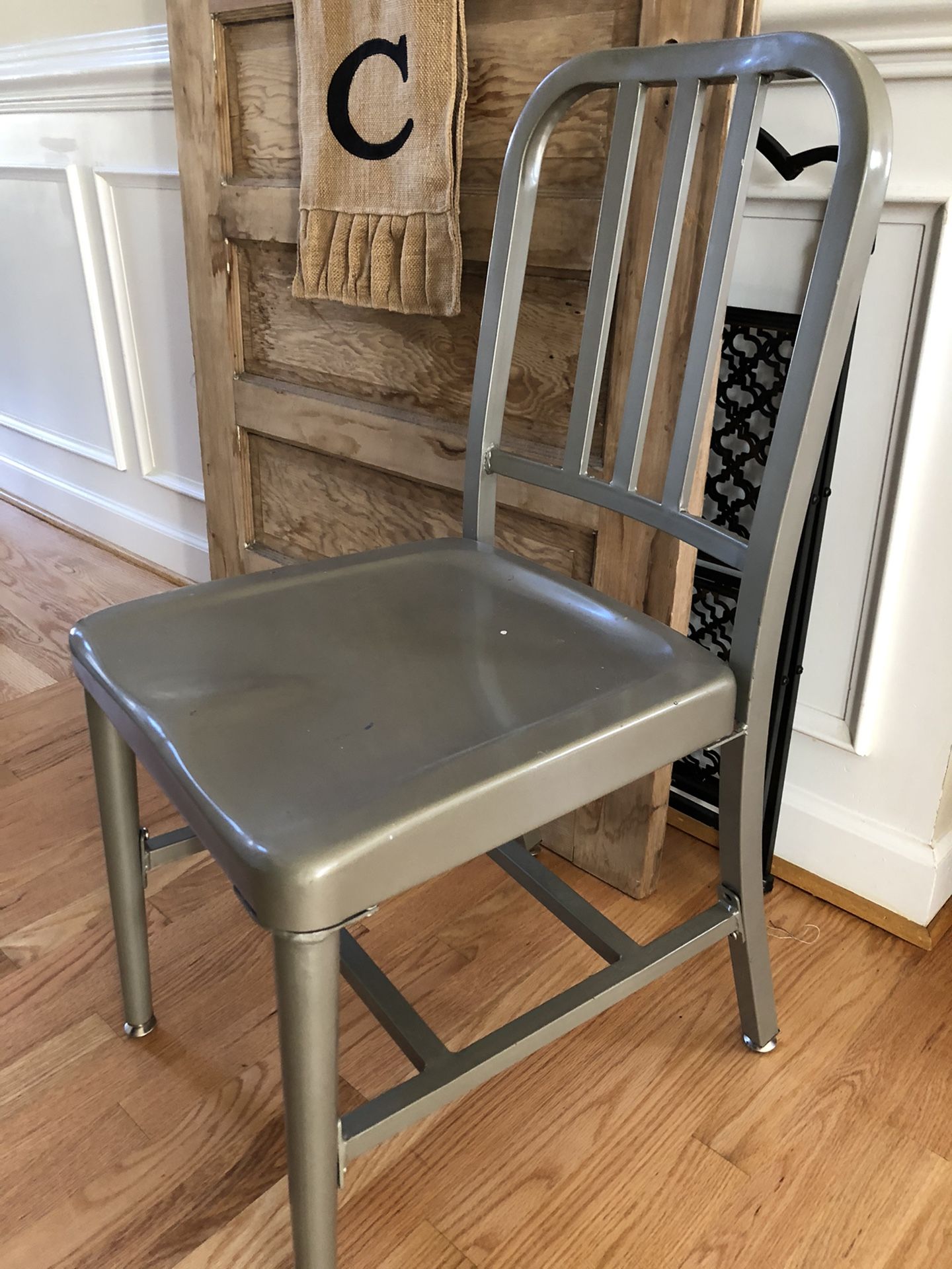 Great Metal Chair- Good For Students Virtual School