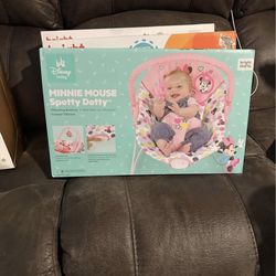 Minnie Mouse Bouncer 