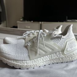 ADIDAS Ultraboost triple white 