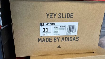 Adidas Yeezy Slide Dark Onyx - US 11 - New in Box