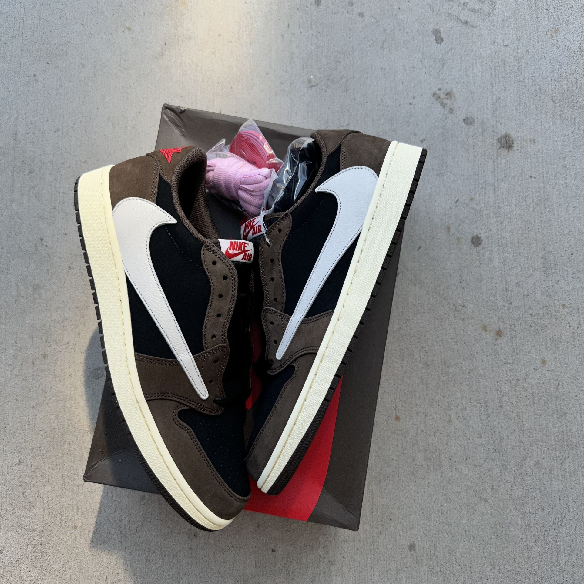 Jordan 1 Travis Scott Mocha Size 13 Men 
