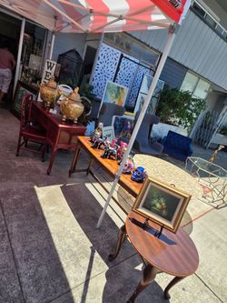 Big sale of antiques, art, and accessories: Wednesday through Sunday, 10:00 a.m. to 5:30 p.m.