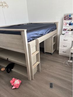 Willam’s and Sonoma full size bed dresser pullout table