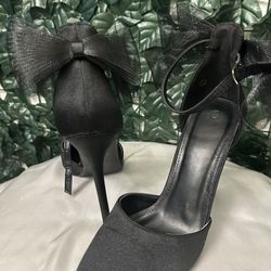 Black Elegant Heels Size 8 1/2