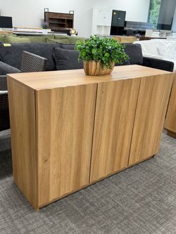 Modern Buffet Cabinet with Storage, 47.2" W Fluted Arched Sideboard Cabinet w/Adjustable Shelves, Wooden Modular Coffee Bar for Dining Room, Kitchen,