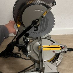 Miter Saw 