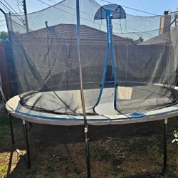 Trampoline 