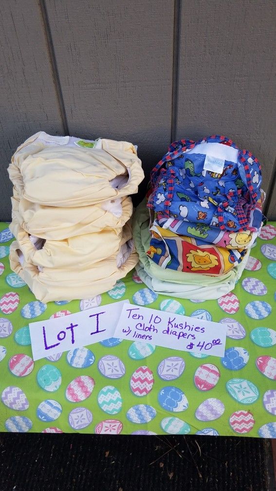 Ten Kushies Cloth Diapers With Liners 