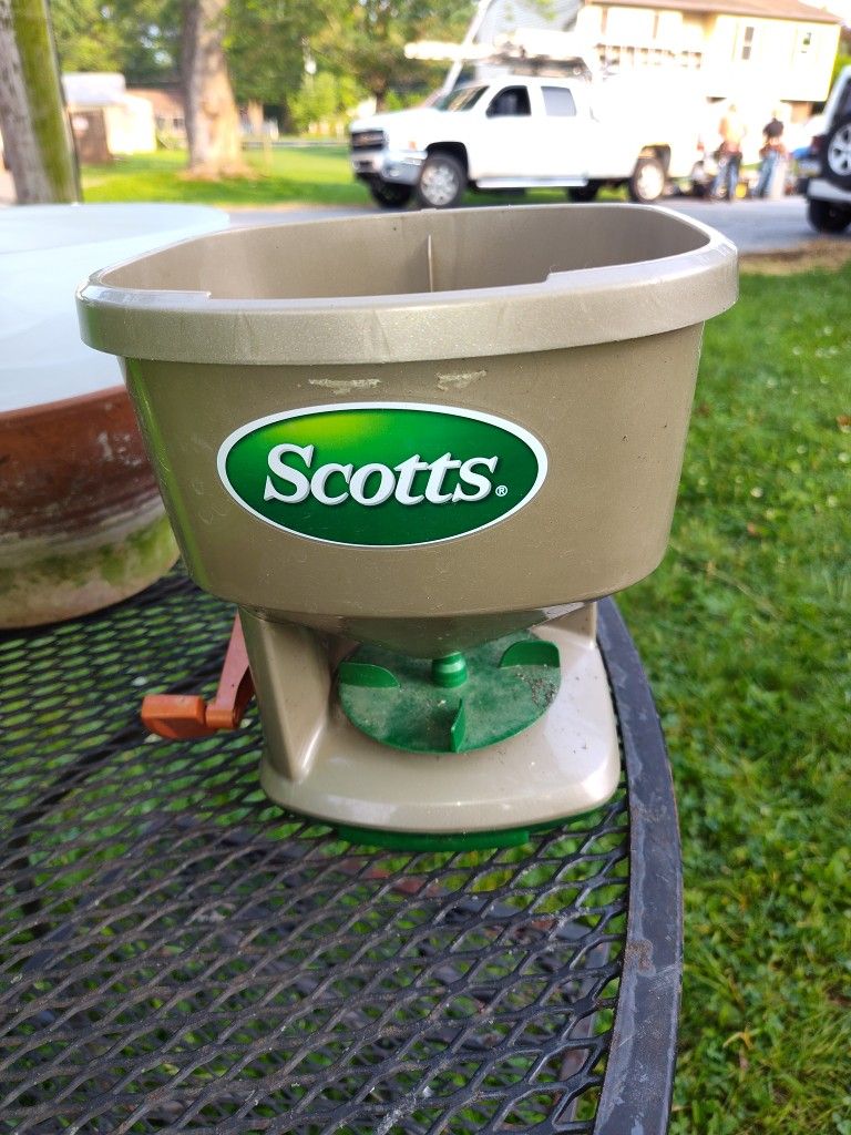 Scott's Feeder Only Used Couple Time