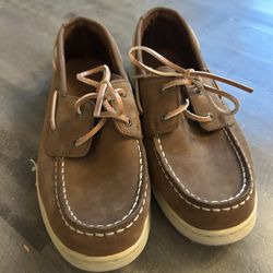 Sperrys Size 4 