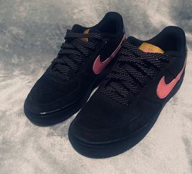 Girls Nike size 5