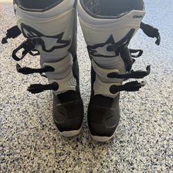 Alpinestars Youth Tech 3S Boots Size 4