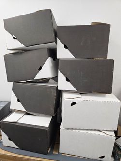 Free boxes . FXE Airport