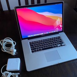 17 Inch Apple MacBook Pro Laptop Computer Nice LOOK