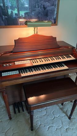 Hammond Double Manual Electric Organ with Bench
