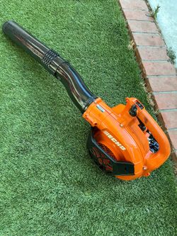 !BLOWER ECHO COMMERCIAL ITS IN VERY GOOD CONDITION!  VERY CLEAN  TUNED UP READY!