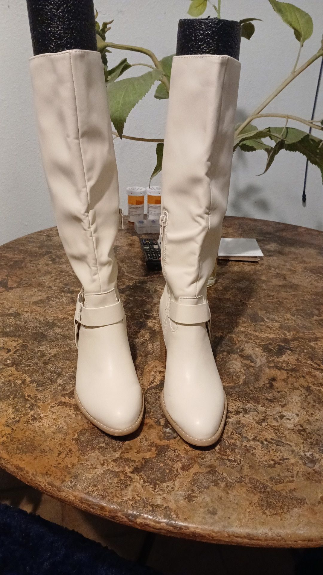 Botas y botines $20 dolares cada una
