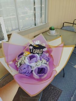 Handmade crochet flower bouquet