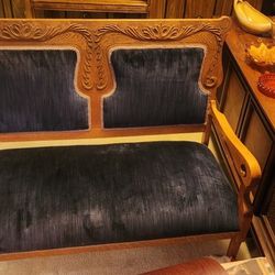BLUE VELVET AND OAK COUCH