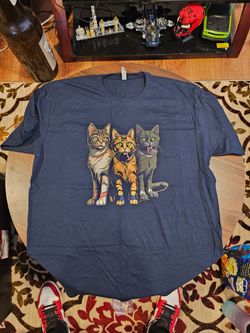 The Marvels Three Cats Graphic T-Shirt XXL
