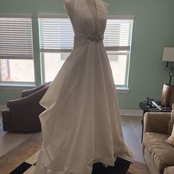 Amsale wedding gown - halter (petite size)