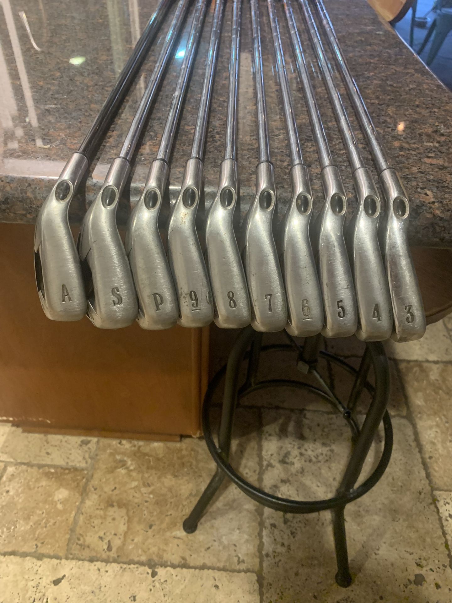 Callaway X22 Left Handed 10 Complete Irons In This Set Nice