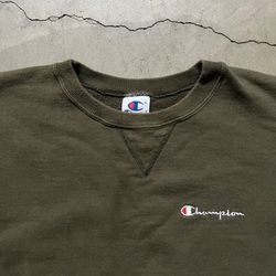 Vintage 2000’s Champion Forrest Green Blank Essential Crewneck Sweater XXL