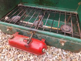 Vintage Coleman 426C Camp Stove