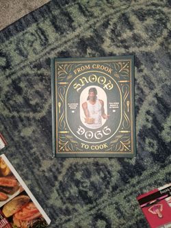 Snoop Dogg From Crook to Cook Hardcover Book pickup only cash