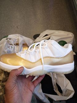 Air Jordan 11 Low White Gold Sneakers