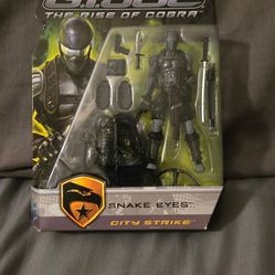G.i.joe The Rise Of Cobra City Strike Snake Eyes By Hasbro.