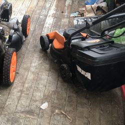 Battery Powered Lawnmower 