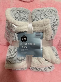 Throw blanket with Sherpa grey color 50x60