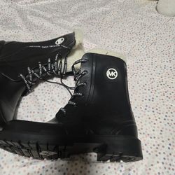 Michael Kors Mk Fur Boots 