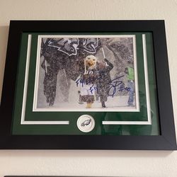 Signed Swoop Photo!!