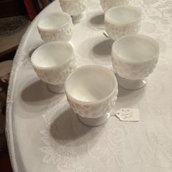 Beautiful Vintage Milk Glass Desert Bowls 