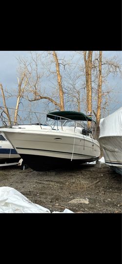Boat for sale 1997 rinker fiesta vee 27ft