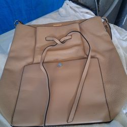 WOMEN'S BAG $40 PICK UP IN SUN VALLEY 