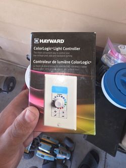 Hayward color logic light controller
