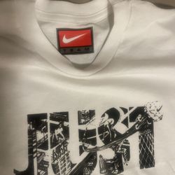T-shirt L