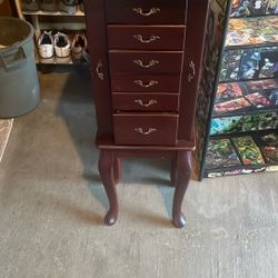 Jewelry Stand 